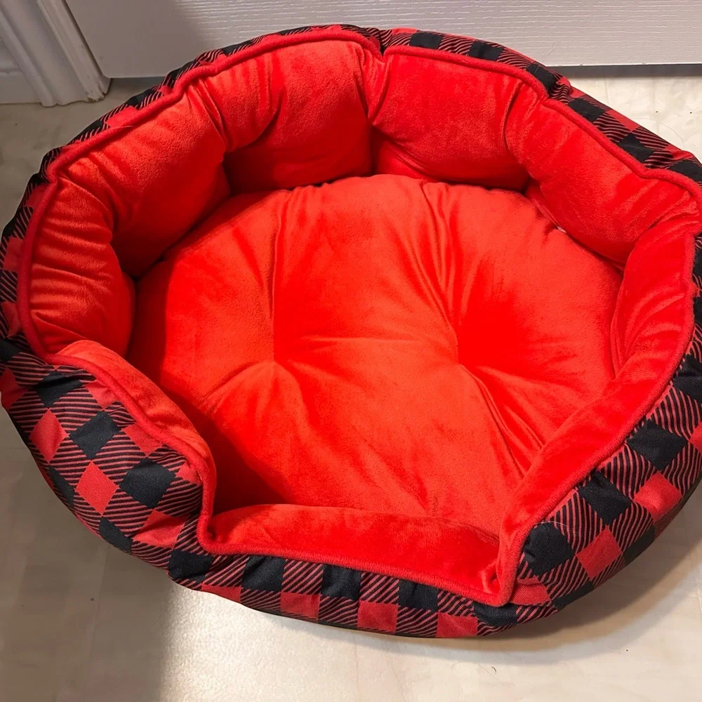 Red and Black Buffalo Plaid Pet Bed - Picture 2 of 3